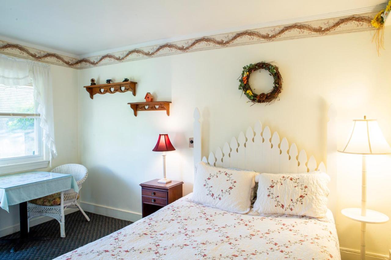 The Chimney Rock Inn & Cottages Esterno foto
