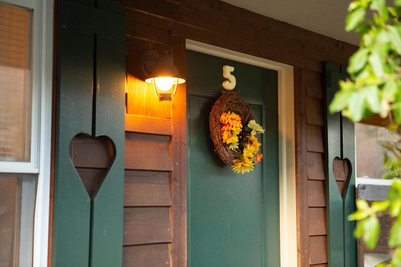 The Chimney Rock Inn & Cottages Esterno foto