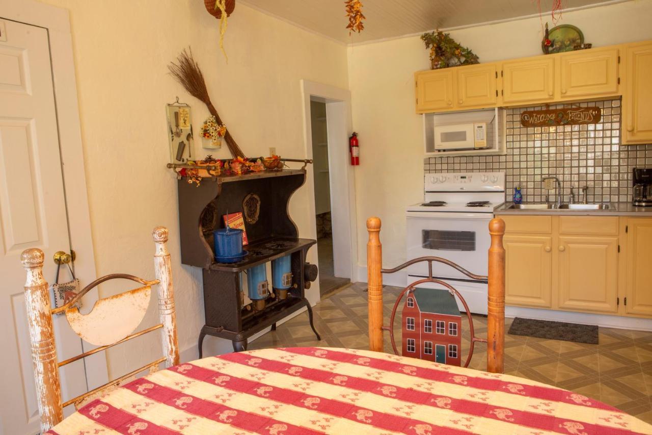 The Chimney Rock Inn & Cottages Esterno foto