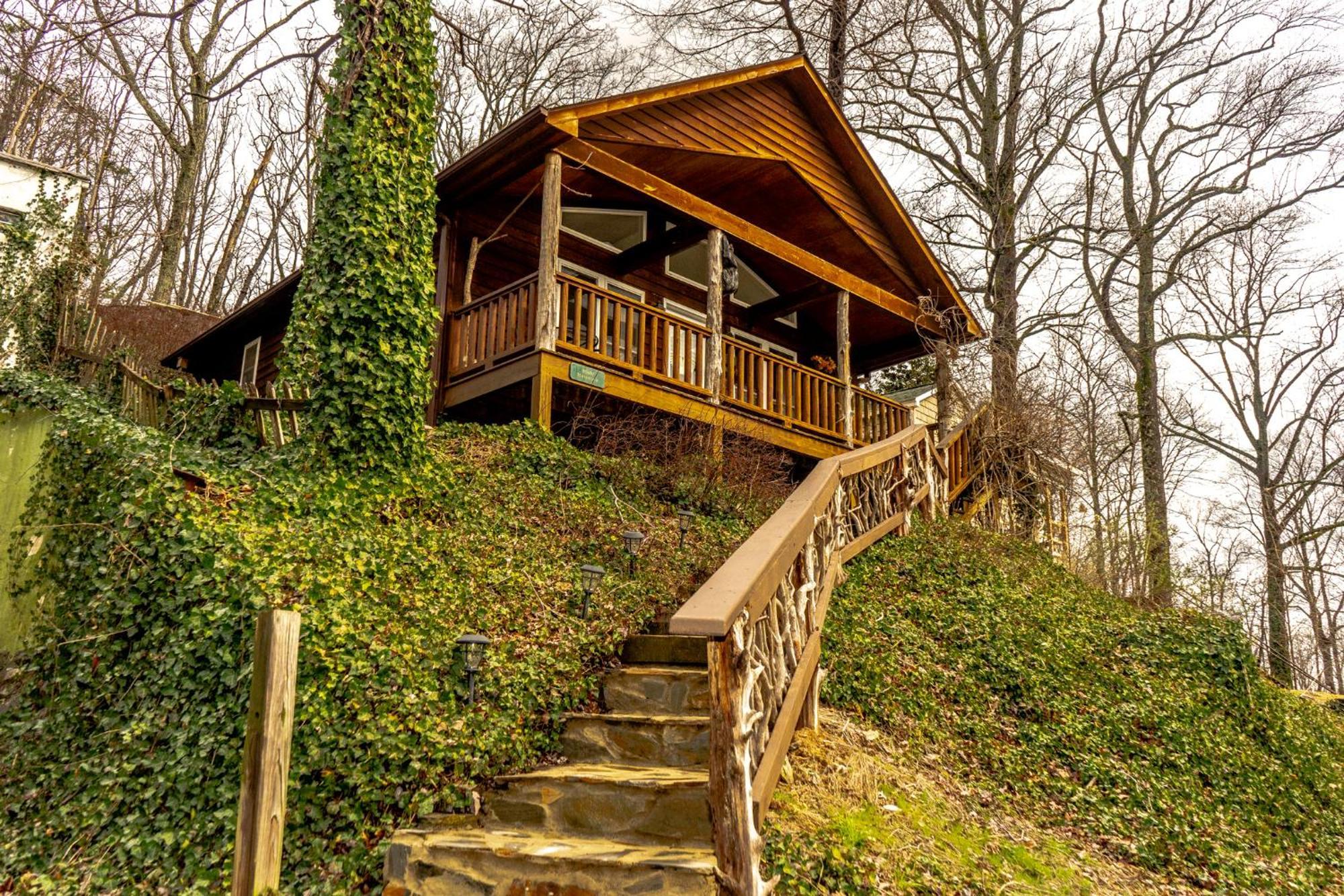 The Chimney Rock Inn & Cottages Esterno foto