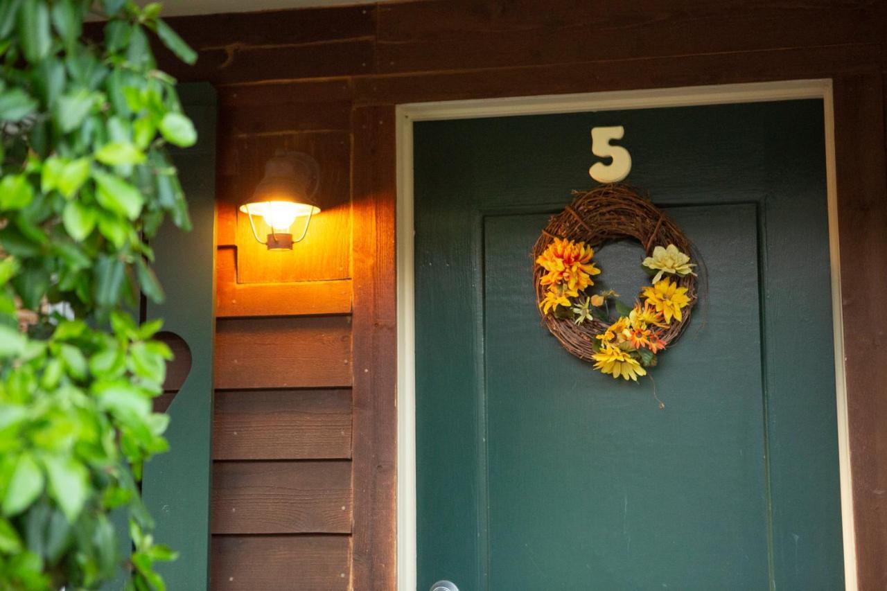 The Chimney Rock Inn & Cottages Esterno foto
