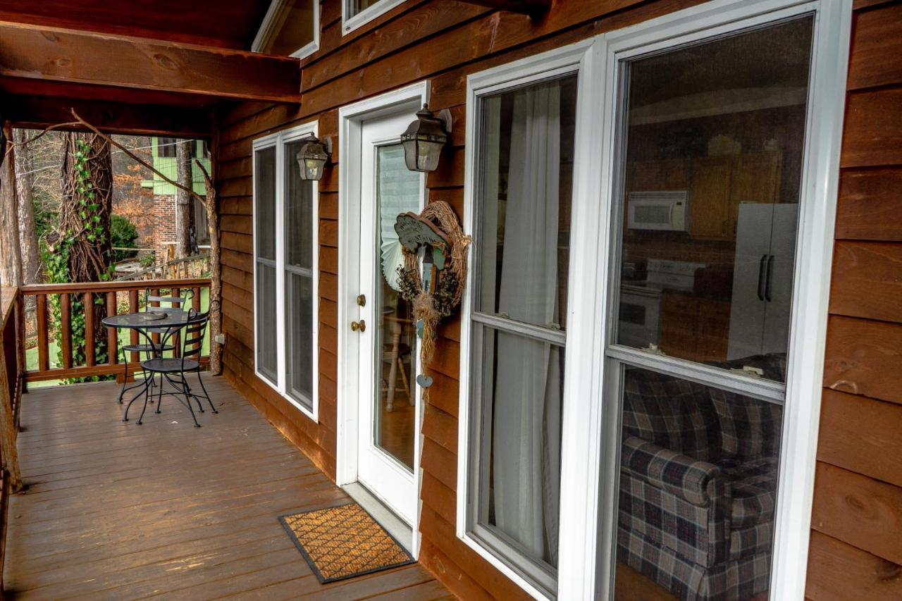 The Chimney Rock Inn & Cottages Esterno foto