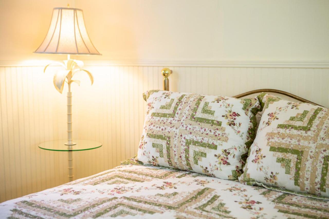 The Chimney Rock Inn & Cottages Esterno foto