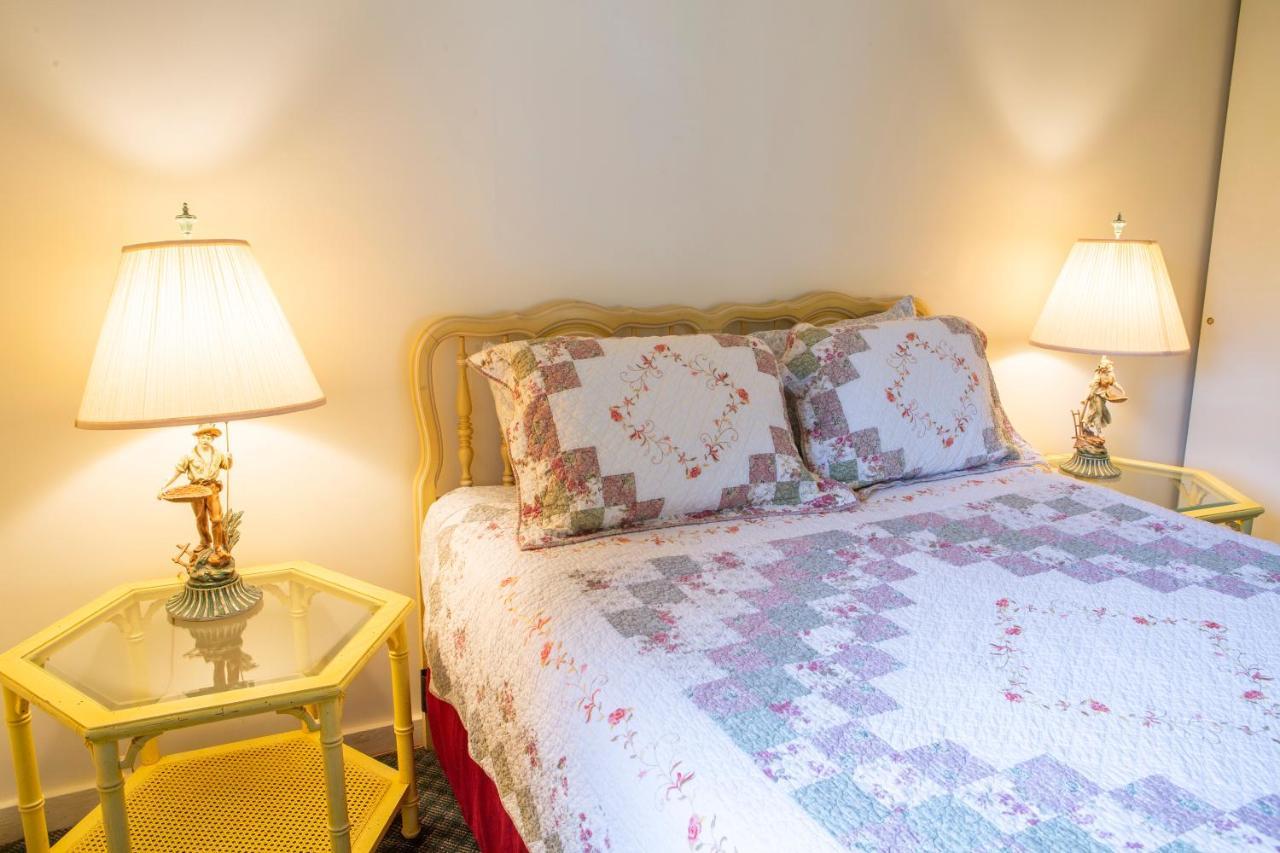 The Chimney Rock Inn & Cottages Esterno foto