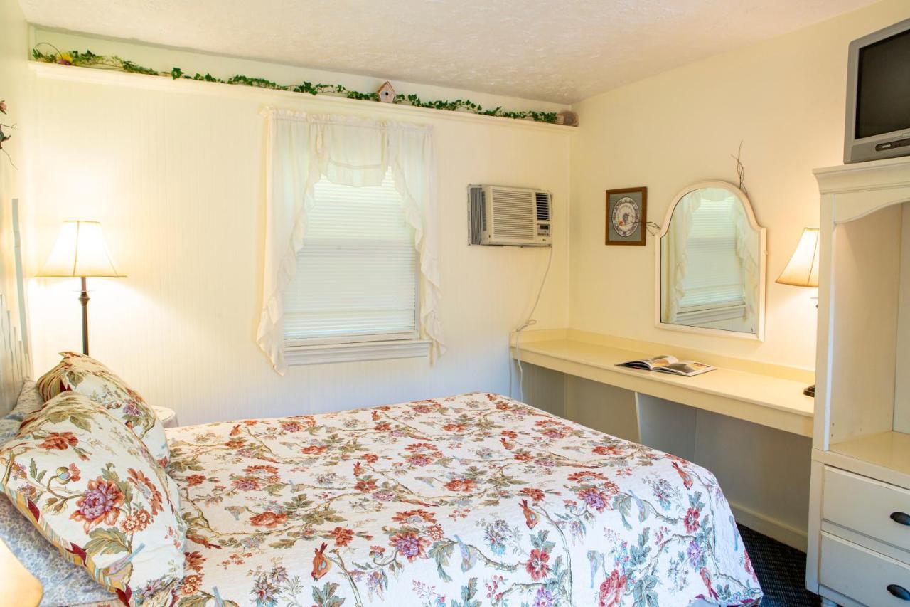 The Chimney Rock Inn & Cottages Esterno foto